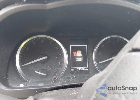 2018 Toyota Highlander Xle from USA, damaged, VIN 5TDKZRFH8JS548875